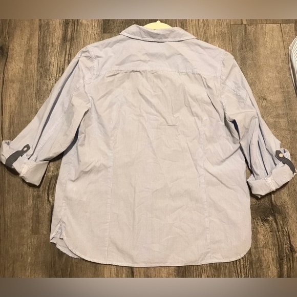 *Tommy Hilfiger* Bundle: Women’s Blue/White Button-Down Striped Shirt (Size L) - Picture 5 of 12